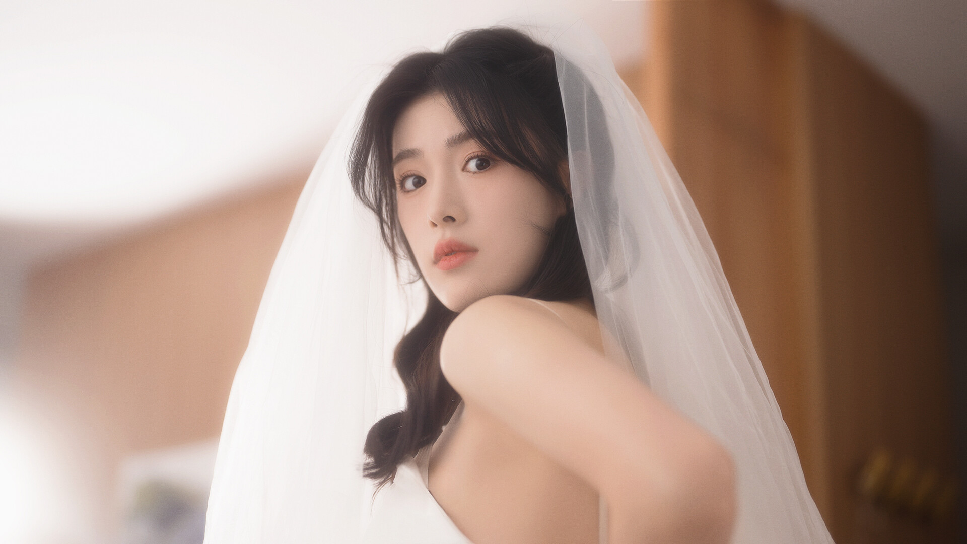 我和七个俏房客/Seven Lovers In The House_0